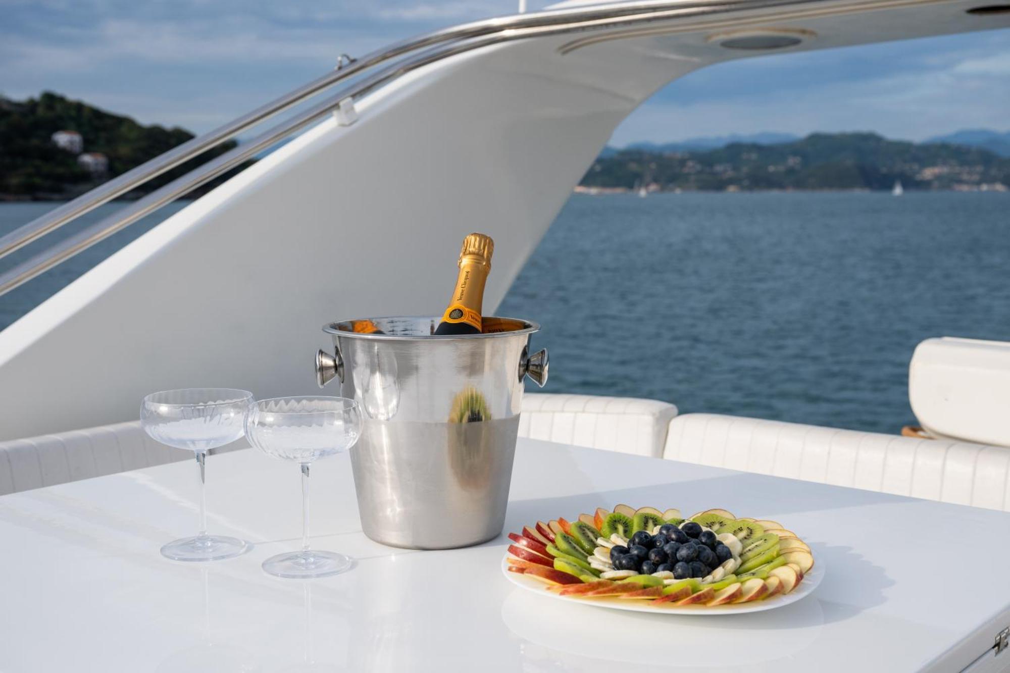 Bateau-hôtel Yacht San Lorenzo 22