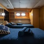 Yacht San Lorenzo 22