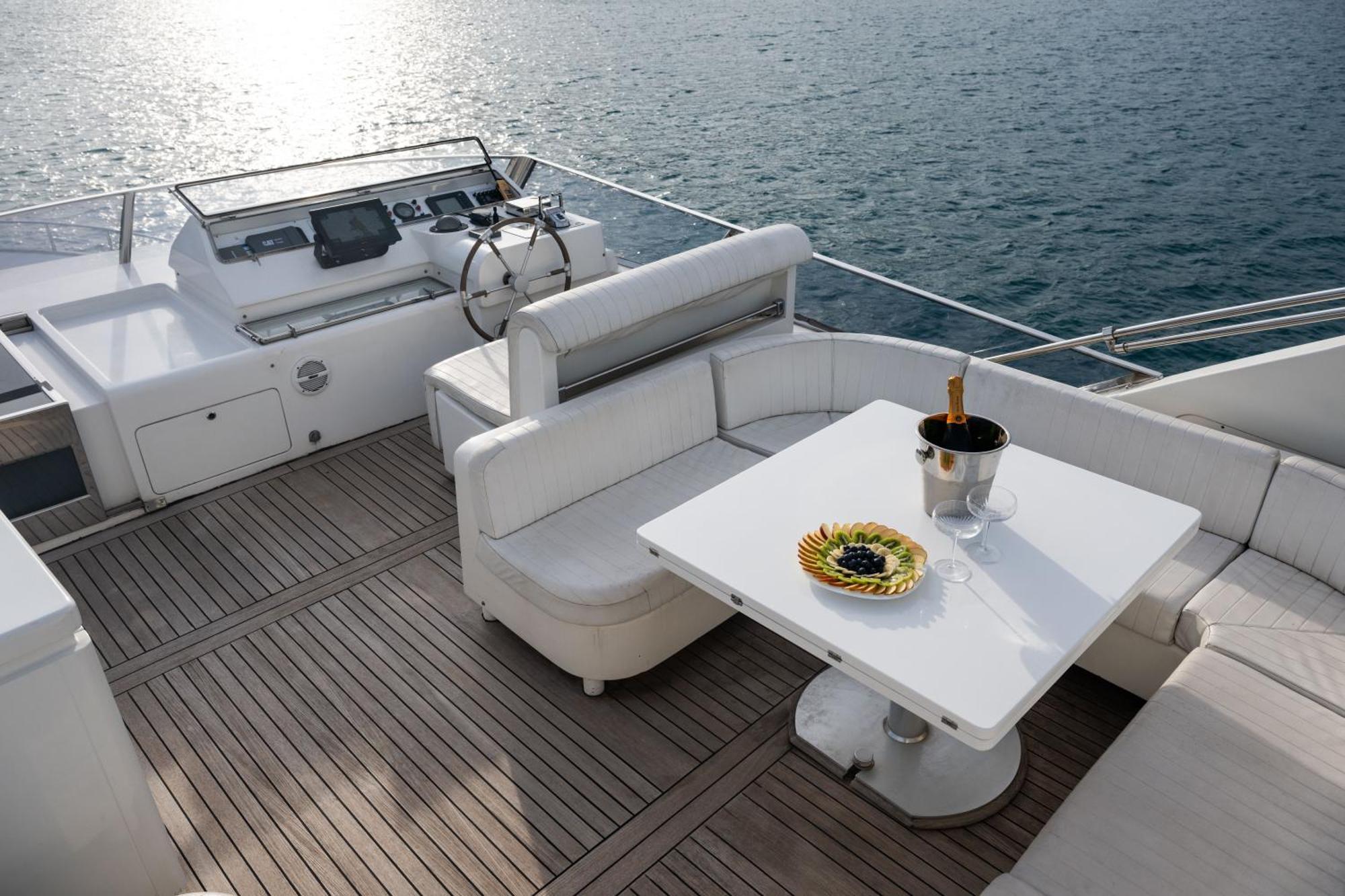 Botel Yacht San Lorenzo 22